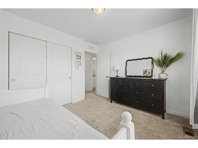 241 Paloma Way, Elizabeth, CO 80107