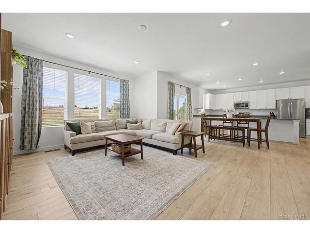 241 Paloma Way, Elizabeth, CO 80107