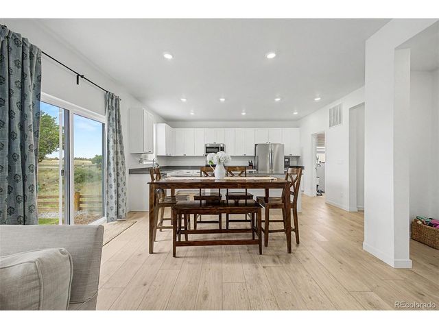241 Paloma Way, Elizabeth, CO 80107