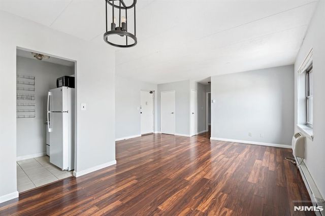300 Lookout Avenue C4, Hackensack, NJ 07601