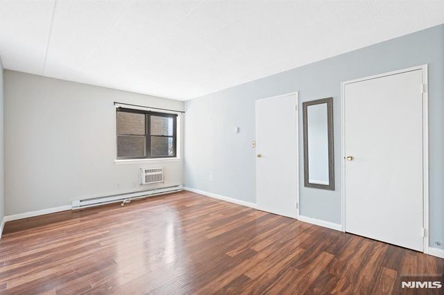 300 Lookout Avenue C4, Hackensack, NJ 07601