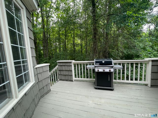 14 Harwich Lane 14, West Hartford, CT 06117
