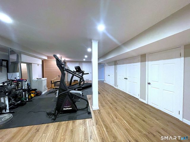 14 Harwich Lane 14, West Hartford, CT 06117