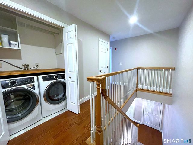 14 Harwich Lane 14, West Hartford, CT 06117