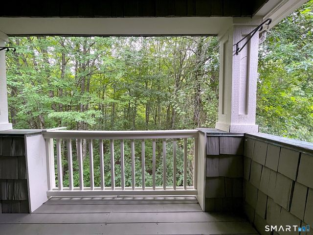 14 Harwich Lane 14, West Hartford, CT 06117