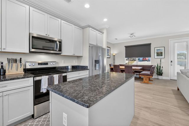 17631 DORIS STREET, Montverde, FL 34756