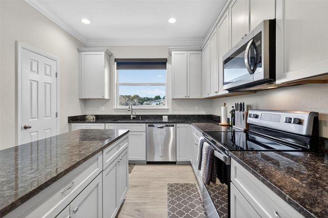 17631 DORIS STREET, Montverde, FL 34756