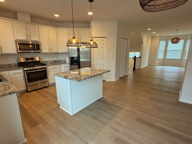 4424 Monroe Court 4424, Naperville, IL 60564