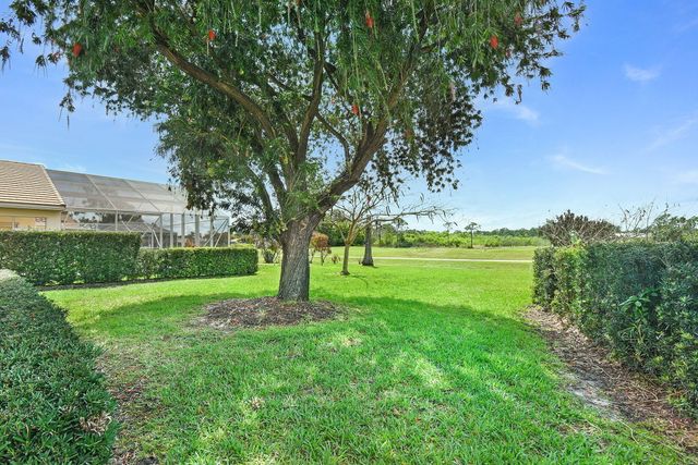 3058 SE Brierwood Place, Stuart, FL 34997