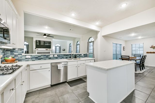 3216 Paseo Circle, League City, TX 77539