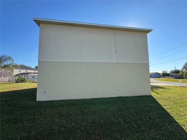 681 BASINGSTOKE COURT, Kissimmee, FL 34758