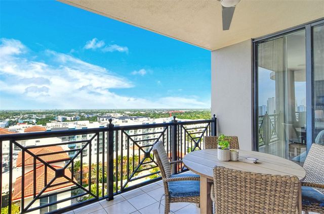 50 CENTRAL AVENUE 15B, Sarasota, FL 34236