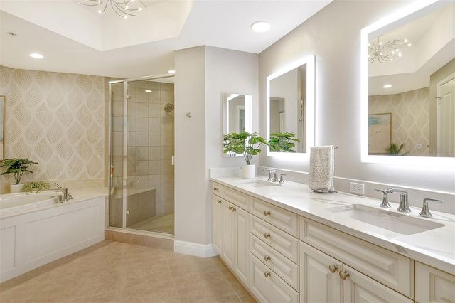 50 CENTRAL AVENUE 15B, Sarasota, FL 34236