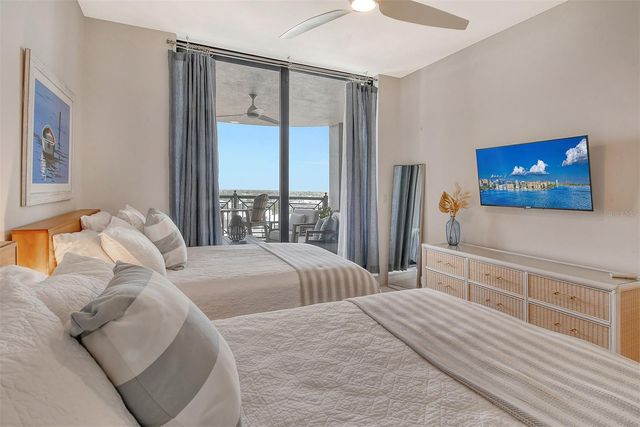 50 CENTRAL AVENUE 15B, Sarasota, FL 34236