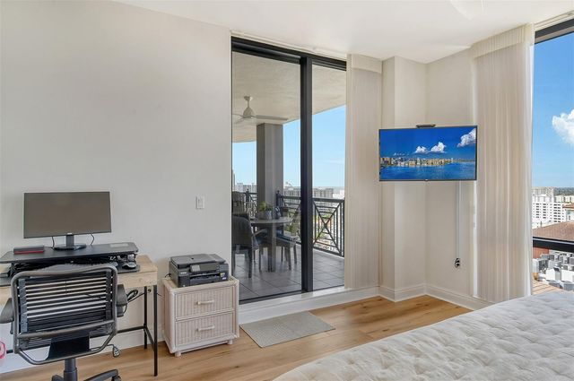 50 CENTRAL AVENUE 15B, Sarasota, FL 34236