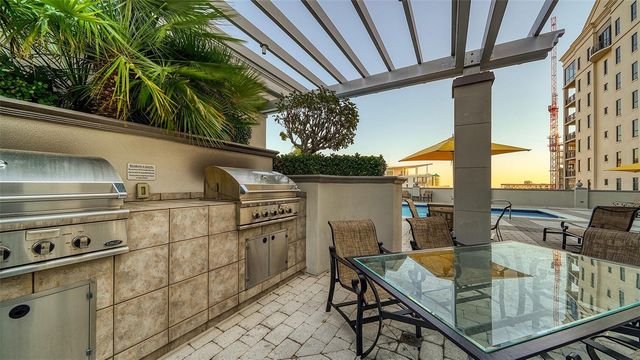 50 CENTRAL AVENUE 15B, Sarasota, FL 34236