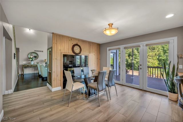 6301 Kenarden Drive, Highland Heights, OH 44143