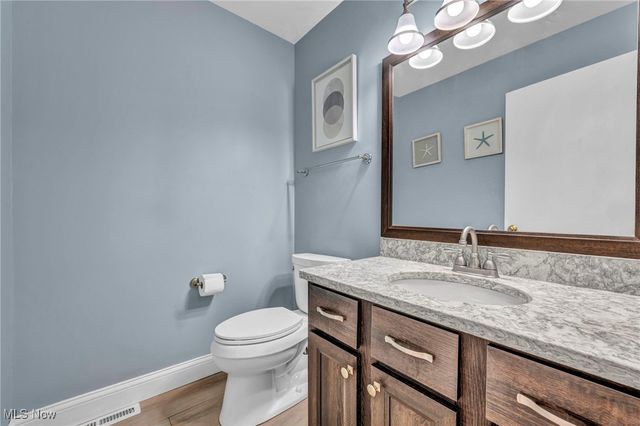 6301 Kenarden Drive, Highland Heights, OH 44143