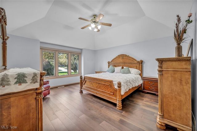 6301 Kenarden Drive, Highland Heights, OH 44143