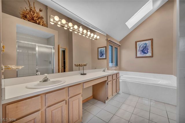 6301 Kenarden Drive, Highland Heights, OH 44143