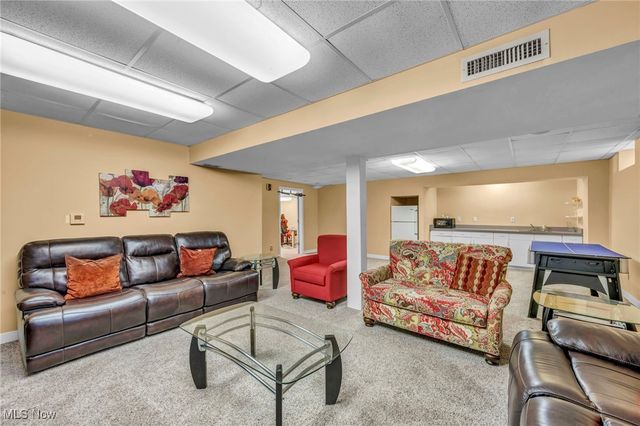 6301 Kenarden Drive, Highland Heights, OH 44143