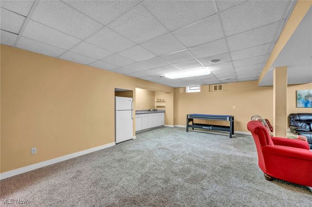 6301 Kenarden Drive, Highland Heights, OH 44143