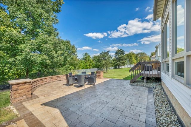 6301 Kenarden Drive, Highland Heights, OH 44143