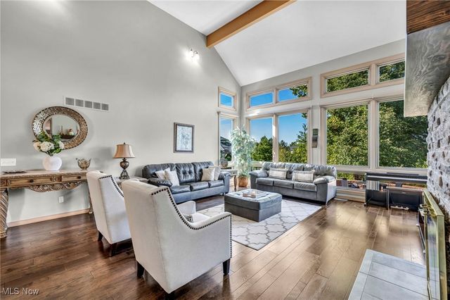 6301 Kenarden Drive, Highland Heights, OH 44143