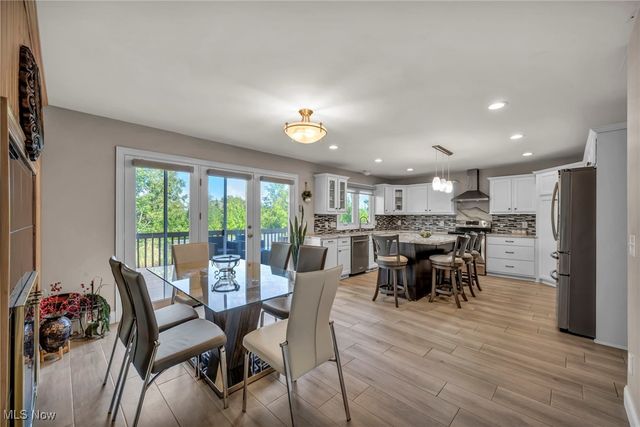 6301 Kenarden Drive, Highland Heights, OH 44143