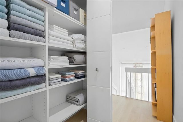 19220 NE 25th Ave 274B, Miami, FL 33180