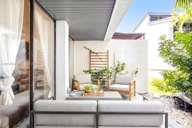 19220 NE 25th Ave 274B, Miami, FL 33180