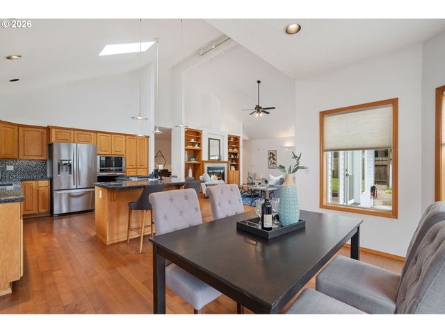 1909 Ne 156TH Ave, Portland, OR 97230