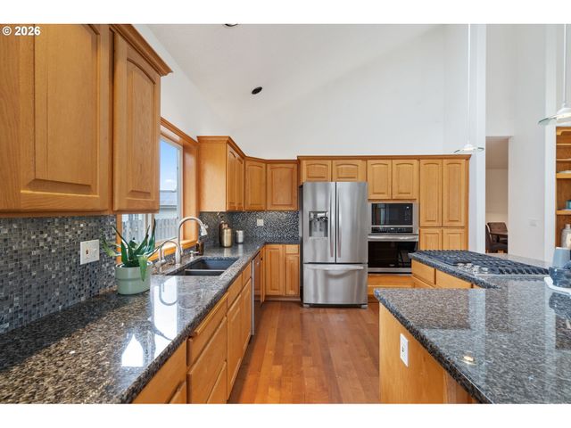1909 Ne 156TH Ave, Portland, OR 97230