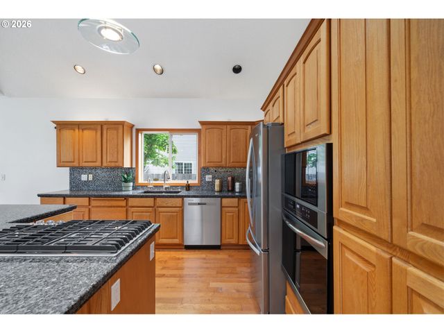1909 Ne 156TH Ave, Portland, OR 97230