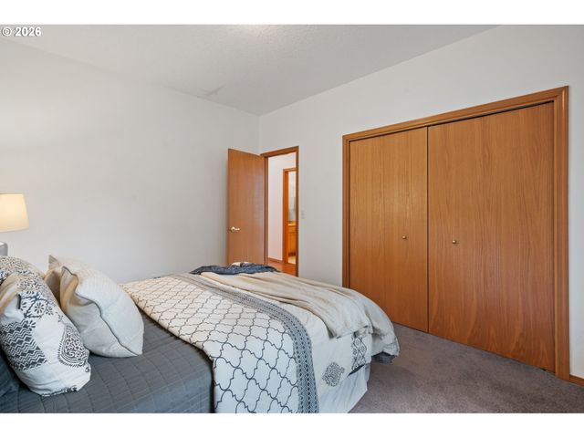 1909 Ne 156TH Ave, Portland, OR 97230