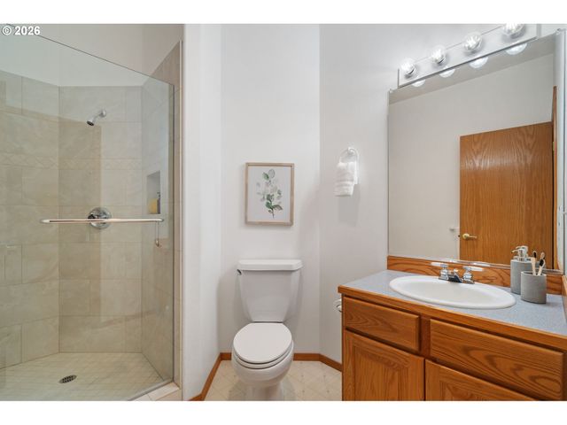 1909 Ne 156TH Ave, Portland, OR 97230