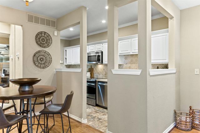 6220 Bentwood Trail 1805, Dallas, TX 75252