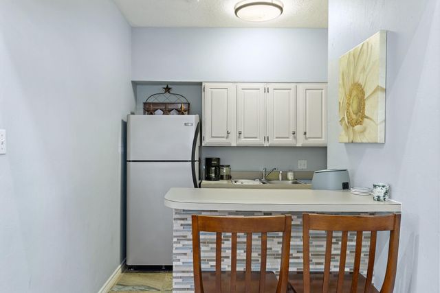 6220 Bentwood Trail 1805, Dallas, TX 75252