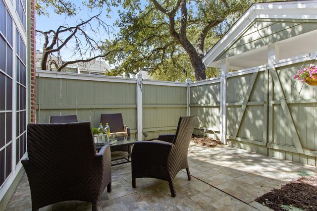 6220 Bentwood Trail 1805, Dallas, TX 75252
