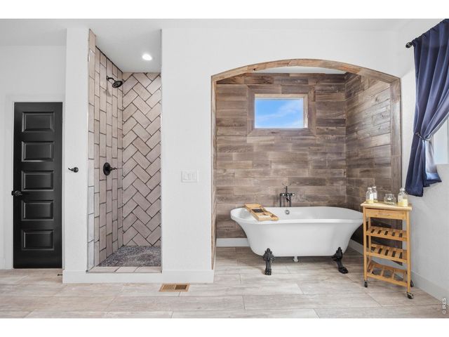 16487 Burghley Ct, Platteville, CO 80651