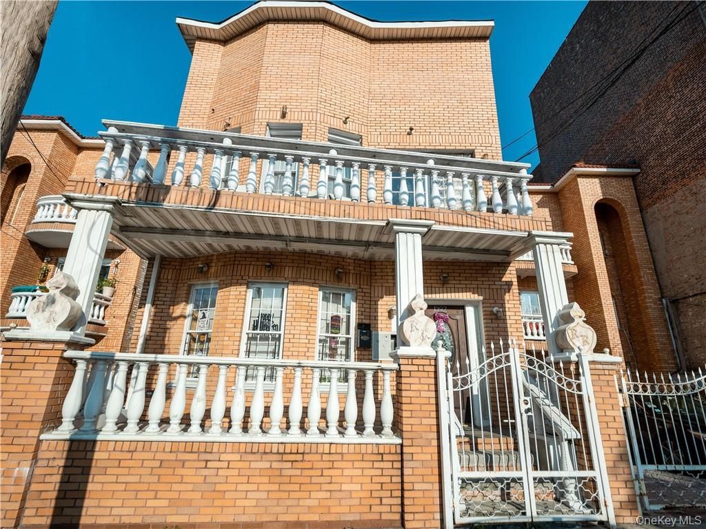 1392 Commonwealth Avenue, Bronx, NY 10472