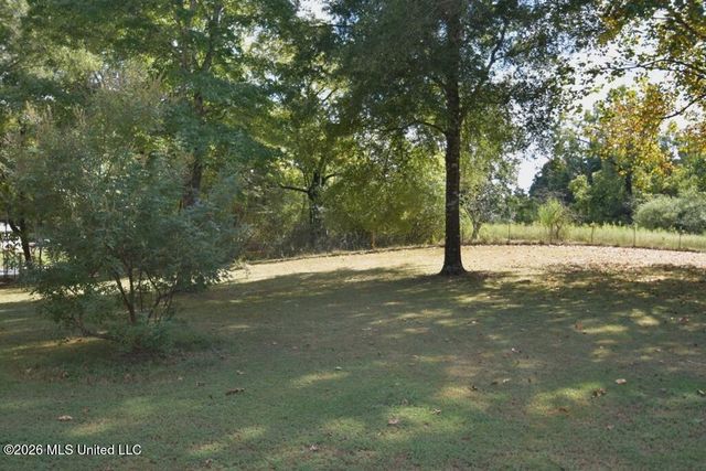 725 Shinault Road, Byhalia, MS 38611