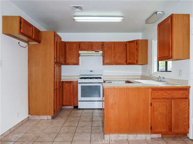 6688 Montclair Drive, Riverside, CA 92504