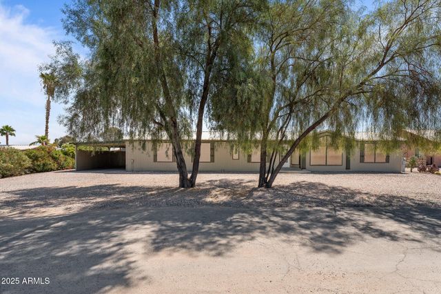 39899 WYOMING Way, Salome, AZ 85348