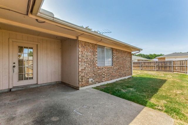 1919 J J Pearce Drive, Richardson, TX 75081