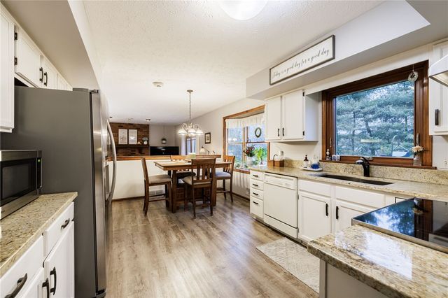 24 Brookshire Lane, Penfield, NY 14526