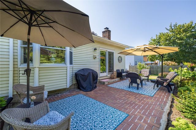 24 Brookshire Lane, Penfield, NY 14526