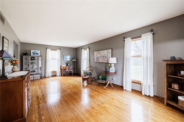 24 Brookshire Lane, Penfield, NY 14526