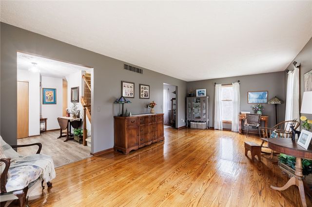 24 Brookshire Lane, Penfield, NY 14526