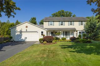 24 Brookshire Lane, Penfield, NY 14526